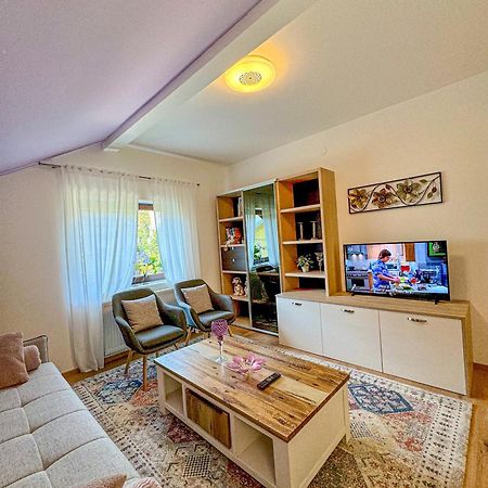 Apartman Mibel ซาเกร็บ ภายนอก รูปภาพ