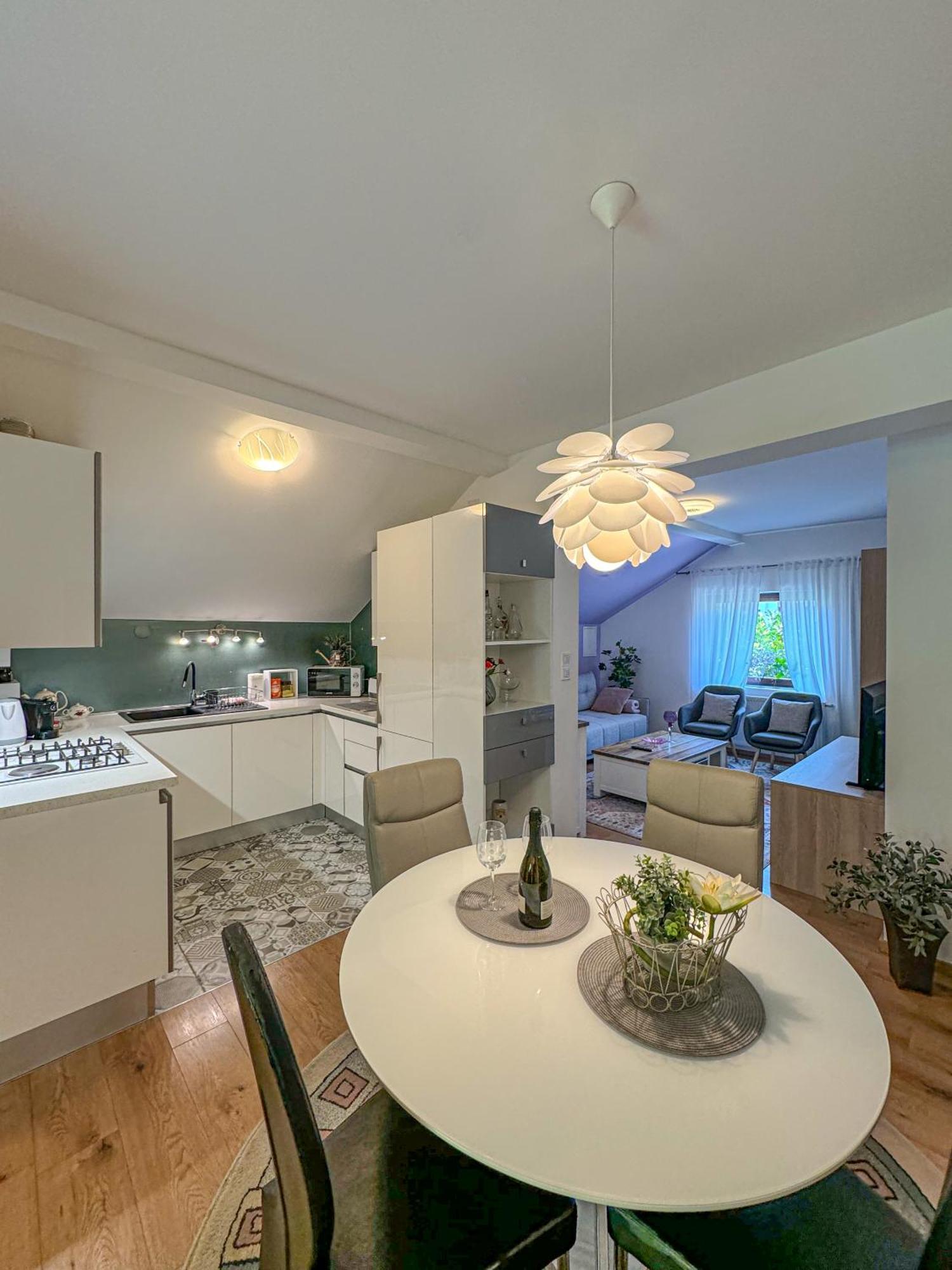 Apartman Mibel ซาเกร็บ ภายนอก รูปภาพ